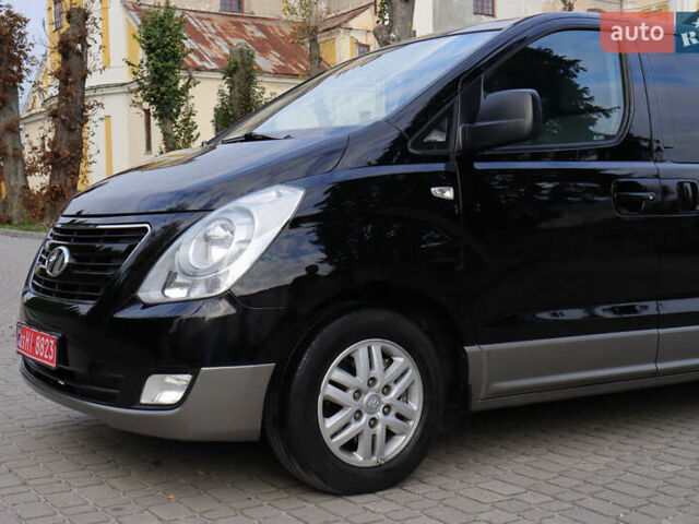 Черный Хендай H-1, объемом двигателя 2.5 л и пробегом 239 тыс. км за 17599 $, фото 21 на Automoto.ua