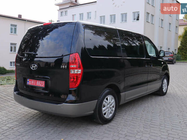 Черный Хендай H-1, объемом двигателя 2.5 л и пробегом 239 тыс. км за 17599 $, фото 11 на Automoto.ua