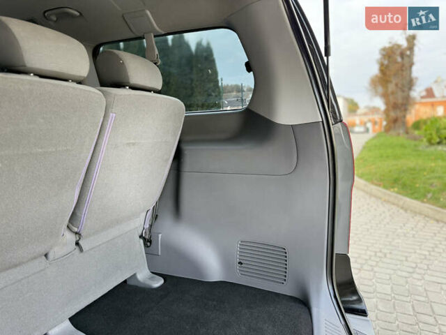 Черный Хендай H-1, объемом двигателя 2.5 л и пробегом 238 тыс. км за 17999 $, фото 46 на Automoto.ua