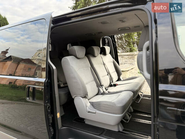 Черный Хендай H-1, объемом двигателя 2.5 л и пробегом 238 тыс. км за 17999 $, фото 60 на Automoto.ua