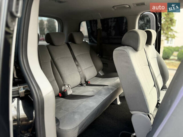 Черный Хендай H-1, объемом двигателя 2.5 л и пробегом 239 тыс. км за 17599 $, фото 66 на Automoto.ua