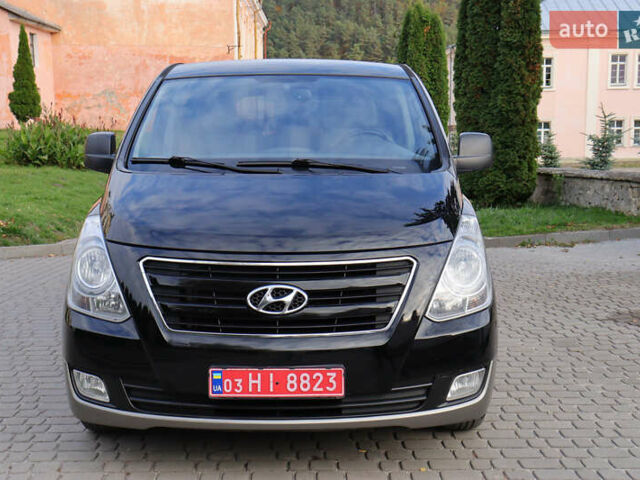 Черный Хендай H-1, объемом двигателя 2.5 л и пробегом 239 тыс. км за 17599 $, фото 19 на Automoto.ua