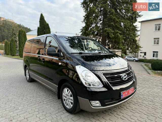 Черный Хендай H-1, объемом двигателя 2.5 л и пробегом 238 тыс. км за 17999 $, фото 29 на Automoto.ua