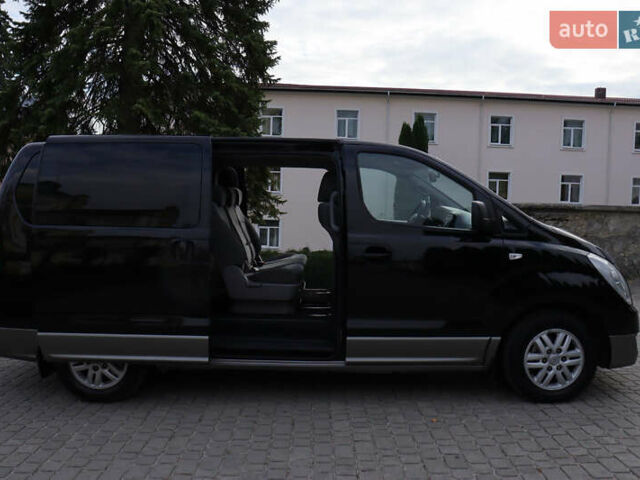 Черный Хендай H-1, объемом двигателя 2.5 л и пробегом 238 тыс. км за 17999 $, фото 113 на Automoto.ua
