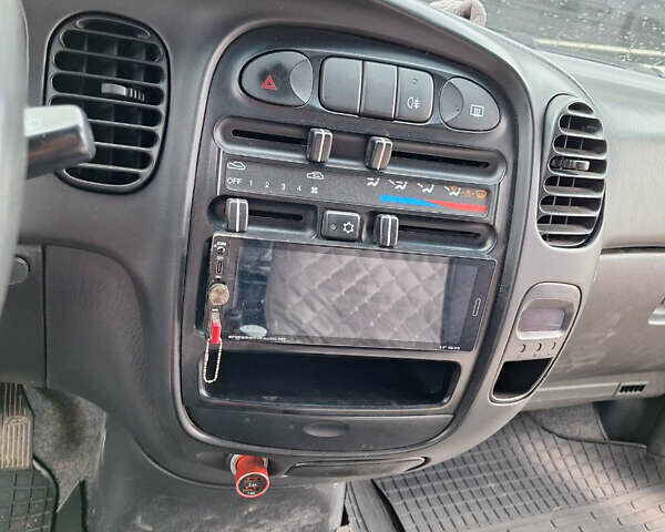 Хендай H-1, объемом двигателя 0 л и пробегом 240 тыс. км за 5500 $, фото 7 на Automoto.ua