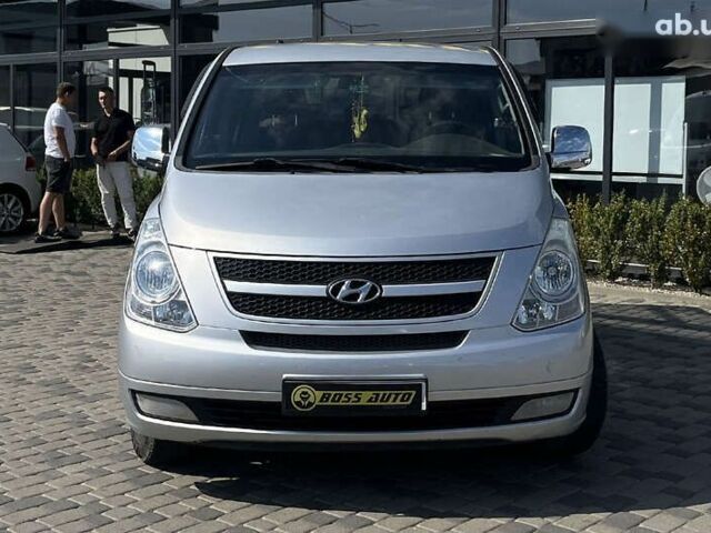Хендай H-1, объемом двигателя 2.5 л и пробегом 159 тыс. км за 8500 $, фото 1 на Automoto.ua