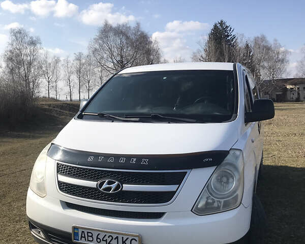 Хендай H-1, об'ємом двигуна 2.5 л та пробігом 305 тис. км за 9500 $, фото 6 на Automoto.ua