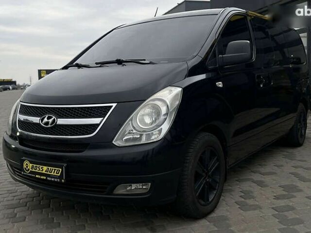 Хендай H-1, объемом двигателя 2.5 л и пробегом 635 тыс. км за 9500 $, фото 2 на Automoto.ua