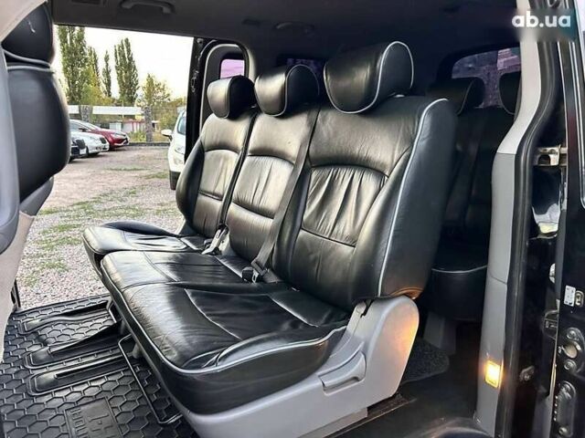 Хендай H-1, объемом двигателя 2.5 л и пробегом 268 тыс. км за 13300 $, фото 18 на Automoto.ua