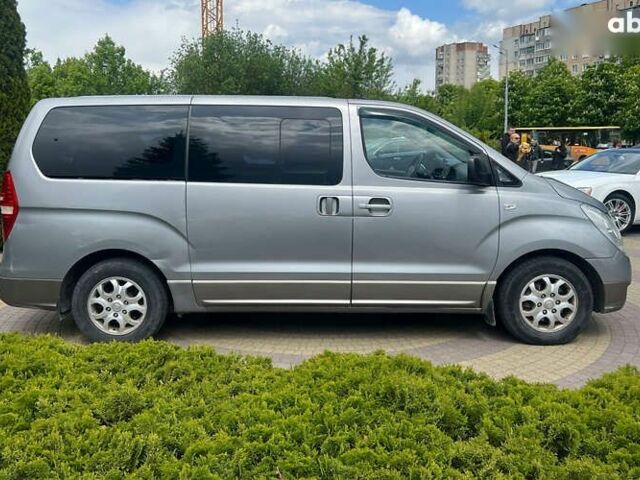 Хендай H-1, объемом двигателя 2.5 л и пробегом 300 тыс. км за 11450 $, фото 7 на Automoto.ua