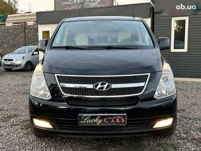 Хендай H-1, объемом двигателя 2.5 л и пробегом 268 тыс. км за 13300 $, фото 1 на Automoto.ua