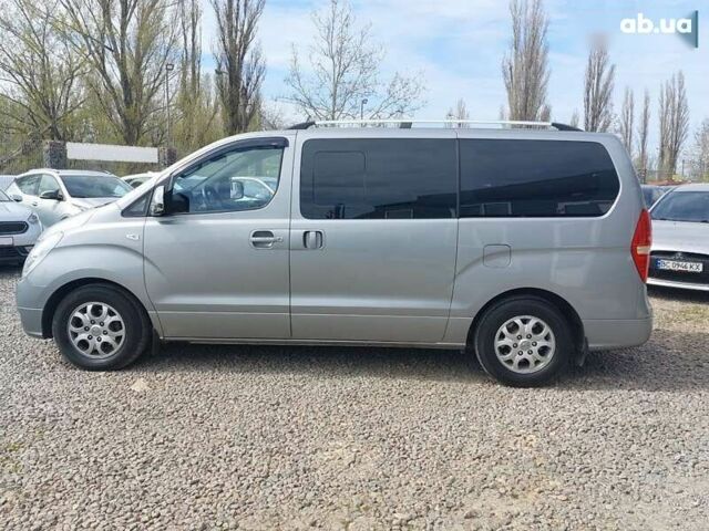 Хендай H-1, объемом двигателя 2.5 л и пробегом 275 тыс. км за 13800 $, фото 7 на Automoto.ua
