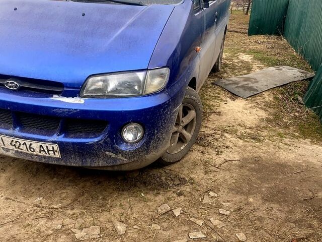 Хендай H-1, объемом двигателя 2 л и пробегом 300 тыс. км за 2300 $, фото 1 на Automoto.ua