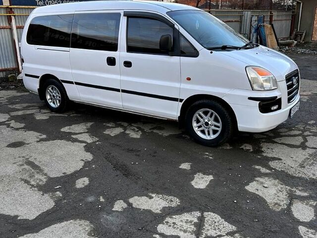 Хендай H-1, объемом двигателя 25 л и пробегом 250 тыс. км за 6500 $, фото 8 на Automoto.ua