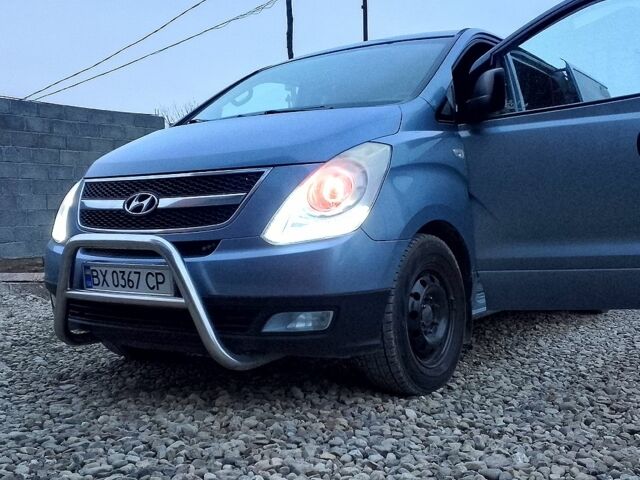 Хендай H-1, объемом двигателя 25 л и пробегом 344 тыс. км за 7600 $, фото 7 на Automoto.ua