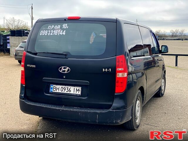 Хендай H-1, об'ємом двигуна 25 л та пробігом 247 тис. км за 10200 $, фото 4 на Automoto.ua