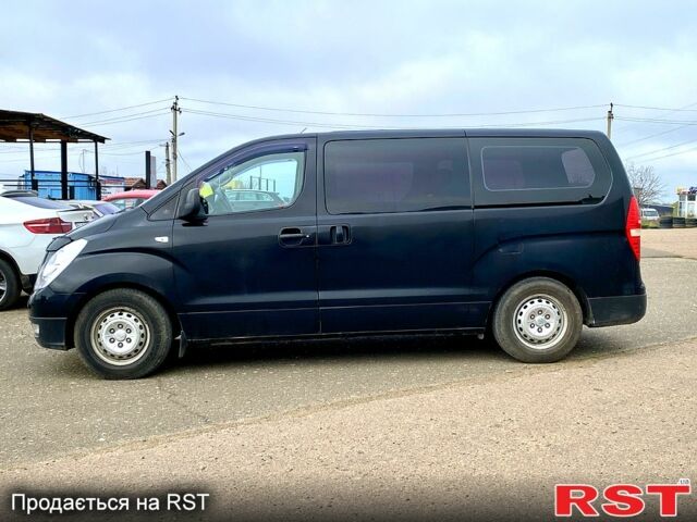Хендай H-1, об'ємом двигуна 25 л та пробігом 247 тис. км за 10200 $, фото 2 на Automoto.ua