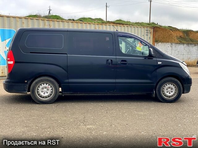 Хендай H-1, об'ємом двигуна 25 л та пробігом 247 тис. км за 10200 $, фото 12 на Automoto.ua