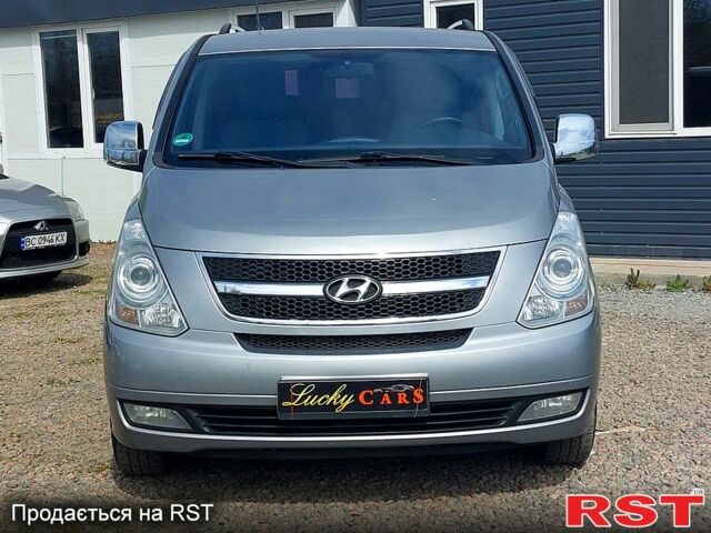 Хендай H-1, об'ємом двигуна 2.5 л та пробігом 275 тис. км за 13800 $, фото 1 на Automoto.ua