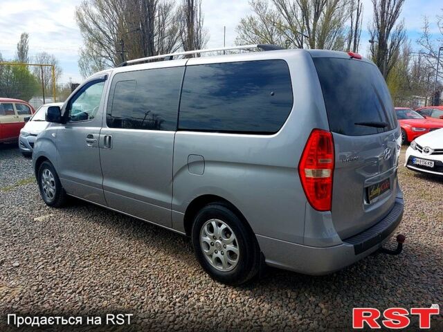 Хендай H-1, об'ємом двигуна 2.5 л та пробігом 275 тис. км за 13800 $, фото 4 на Automoto.ua