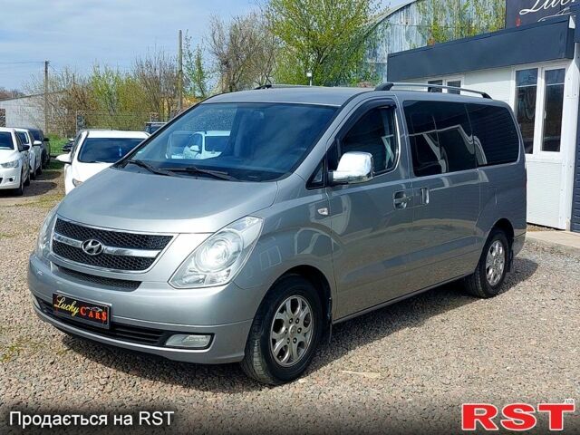 Хендай H-1, об'ємом двигуна 2.5 л та пробігом 275 тис. км за 13800 $, фото 2 на Automoto.ua