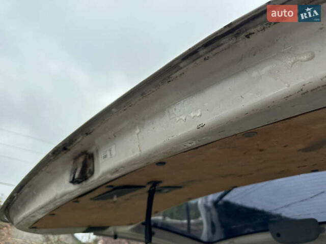 Серый Хендай H-1, объемом двигателя 2.5 л и пробегом 192 тыс. км за 5350 $, фото 17 на Automoto.ua