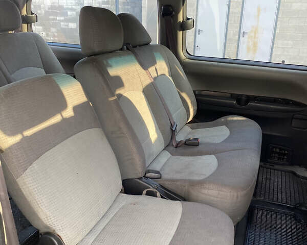 Серый Хендай H-1, объемом двигателя 2.48 л и пробегом 311 тыс. км за 5799 $, фото 36 на Automoto.ua