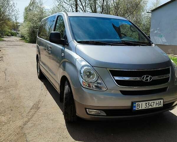 Хендай H-1 2011 в Полтаве на Automoto.ua Серый Хендай H-1, объемом двигателя 2.5 л и пробегом 213 тыс. км за 11900 $, фото 3 на Automoto.ua
