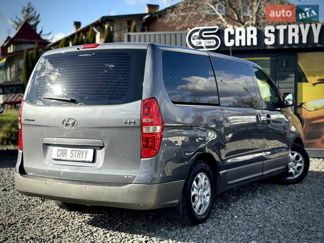Сірий Хендай H-1, об'ємом двигуна 2.5 л та пробігом 182 тис. км за 13500 $, фото 22 на Automoto.ua