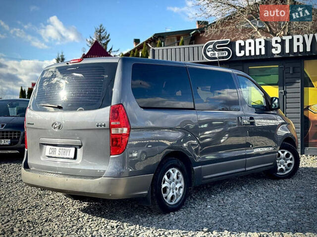 Серый Хендай H-1, объемом двигателя 2.5 л и пробегом 182 тыс. км за 12999 $, фото 23 на Automoto.ua