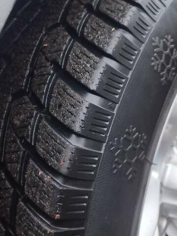 Серый Хендай H-1, объемом двигателя 2.5 л и пробегом 216 тыс. км за 12700 $, фото 12 на Automoto.ua