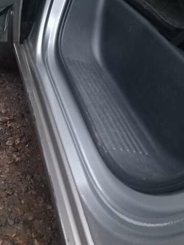 Серый Хендай H-1, объемом двигателя 2.5 л и пробегом 216 тыс. км за 12700 $, фото 15 на Automoto.ua