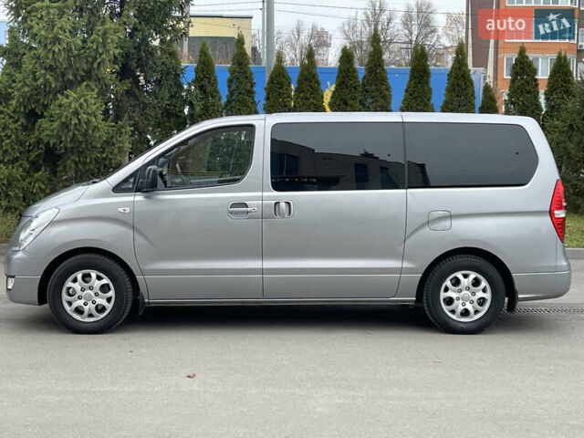 Серый Хендай H-1, объемом двигателя 2.5 л и пробегом 168 тыс. км за 17300 $, фото 17 на Automoto.ua