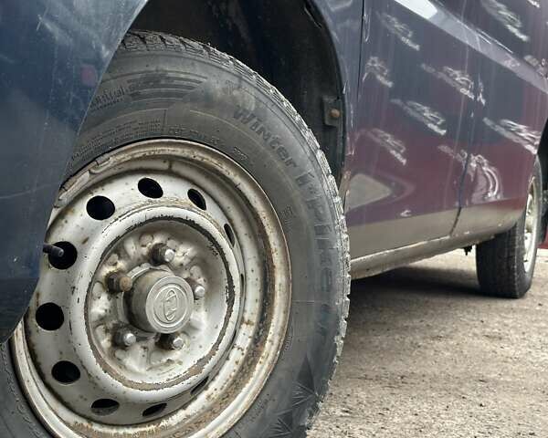 Синій Хендай H-1, об'ємом двигуна 2.35 л та пробігом 386 тис. км за 2500 $, фото 5 на Automoto.ua