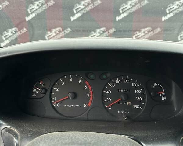 Синій Хендай H-1, об'ємом двигуна 2.35 л та пробігом 386 тис. км за 2500 $, фото 20 на Automoto.ua