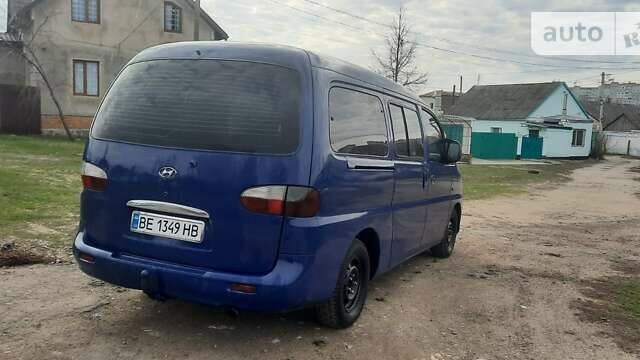 Синій Хендай H-1, об'ємом двигуна 0 л та пробігом 250 тис. км за 3900 $, фото 2 на Automoto.ua