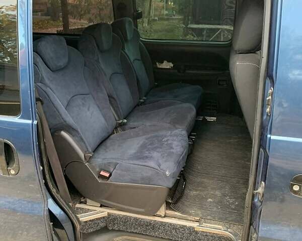 Синий Хендай H-1, объемом двигателя 2.48 л и пробегом 250 тыс. км за 5200 $, фото 4 на Automoto.ua