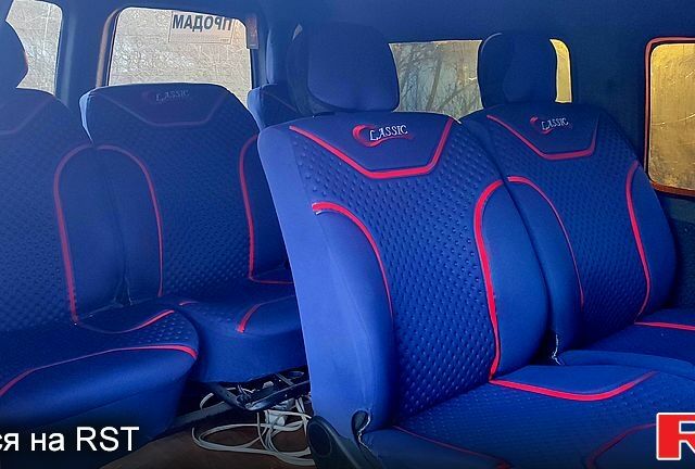 Синий Хендай H-1, объемом двигателя 2.5 л и пробегом 222 тыс. км за 4000 $, фото 9 на Automoto.ua