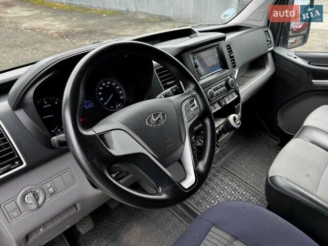 Хендай H350 2016 в Киеве на Automoto.ua Белый Хендай H350, объемом двигателя 2.5 л и пробегом 350 тыс. км за 11500 $, фото 10 на Automoto.ua