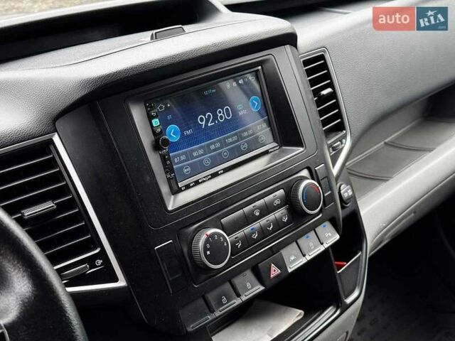 Хендай H350 2016 в Киеве на Automoto.ua Белый Хендай H350, объемом двигателя 2.5 л и пробегом 350 тыс. км за 11500 $, фото 12 на Automoto.ua