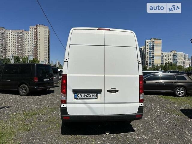 Білий Хендай H350, об'ємом двигуна 2.5 л та пробігом 325 тис. км за 12500 $, фото 6 на Automoto.ua