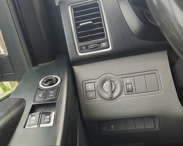 Хендай H350 2018 в Борисполе на Automoto.ua Серый Хендай H350, объемом двигателя 2.5 л и пробегом 103 тыс. км за 20000 $, фото 9 на Automoto.ua