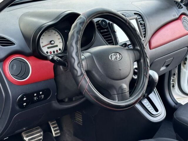 Білий Хендай і10, об'ємом двигуна 1.2 л та пробігом 96 тис. км за 6600 $, фото 18 на Automoto.ua