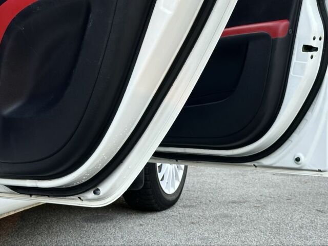 Білий Хендай і10, об'ємом двигуна 1.2 л та пробігом 96 тис. км за 6600 $, фото 16 на Automoto.ua