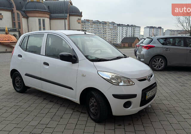 Белый Хендай и10, объемом двигателя 1.09 л и пробегом 103 тыс. км за 3900 $, фото 4 на Automoto.ua