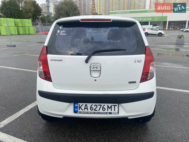 Белый Хендай и10, объемом двигателя 1.25 л и пробегом 163 тыс. км за 6200 $, фото 3 на Automoto.ua