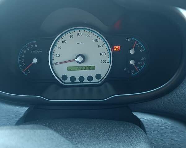 Белый Хендай и10, объемом двигателя 1.25 л и пробегом 142 тыс. км за 5500 $, фото 11 на Automoto.ua