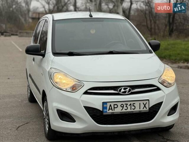 Белый Хендай и10, объемом двигателя 1.09 л и пробегом 160 тыс. км за 4500 $, фото 15 на Automoto.ua