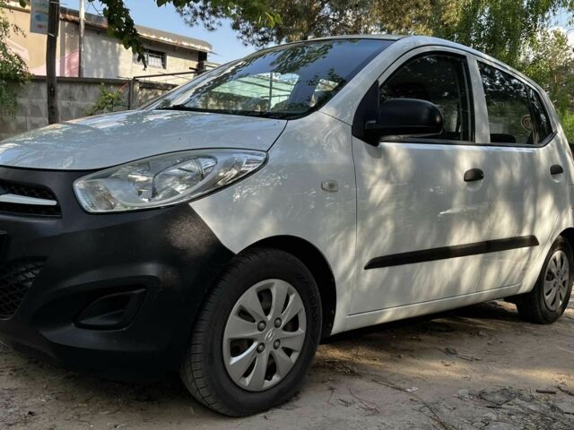 Белый Хендай и10, объемом двигателя 1.1 л и пробегом 128 тыс. км за 4500 $, фото 4 на Automoto.ua