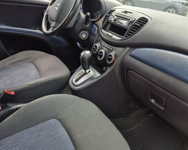 Білий Хендай і10, об'ємом двигуна 1.25 л та пробігом 119 тис. км за 7800 $, фото 7 на Automoto.ua